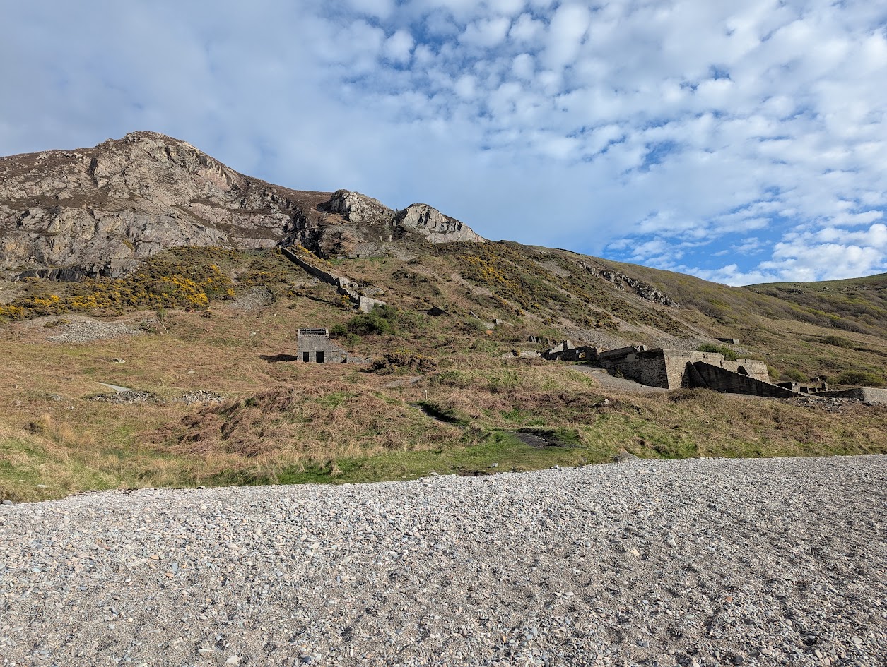 Nant Gwrtheyrn - terraces & crushing arrangements, submitted by BertyBasset on 08-05-2025.
© Robin Griffiths Nant Gwrtheyrn - terraces & crushing arrangements
